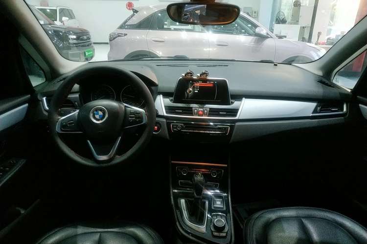 Used BMW 2 Series Active Tourer 2016 218i Leading Model Interior 2