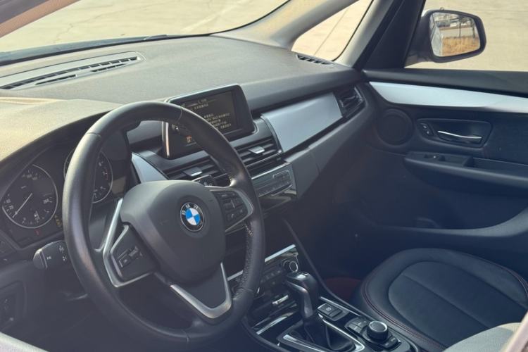 Used BMW 2 Series Active Tourer 2016 218i Fashion Model Interior 3