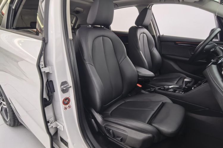 Used BMW 2 Series Active Tourer 2016 218i Sports Design Package Interior 3