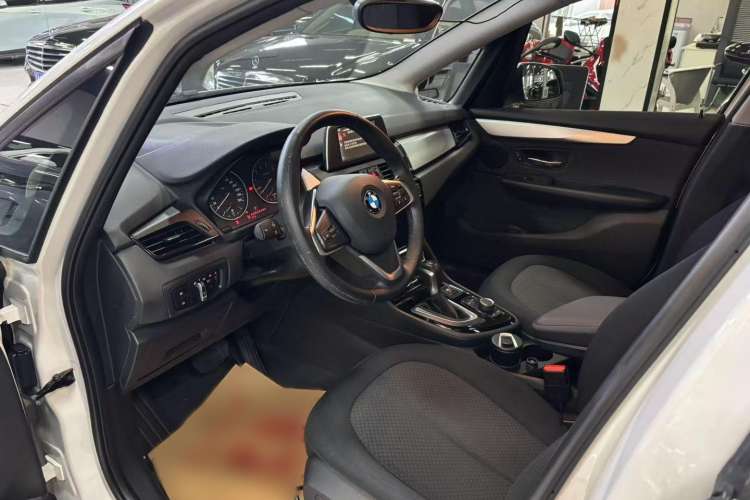 Used BMW 2 Series Active Tourer 2016 218i Fashion Model Interior 3