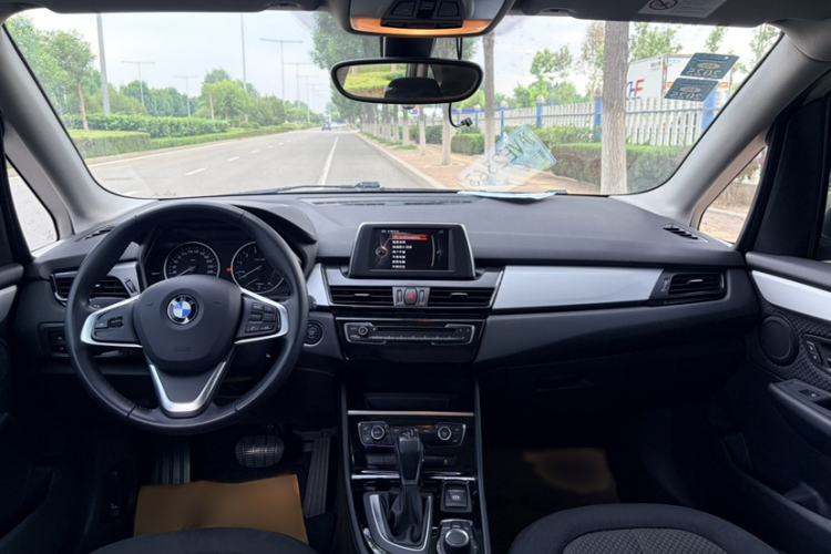 Used BMW 2 Series Active Tourer 2016 218i Leading Model Interior 5