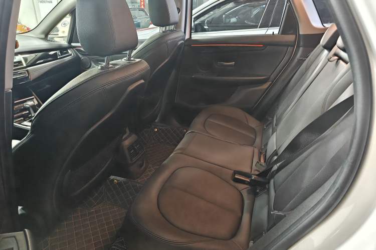 Used BMW 2 Series Active Tourer 2016 218i Sports Design Package Interior 6