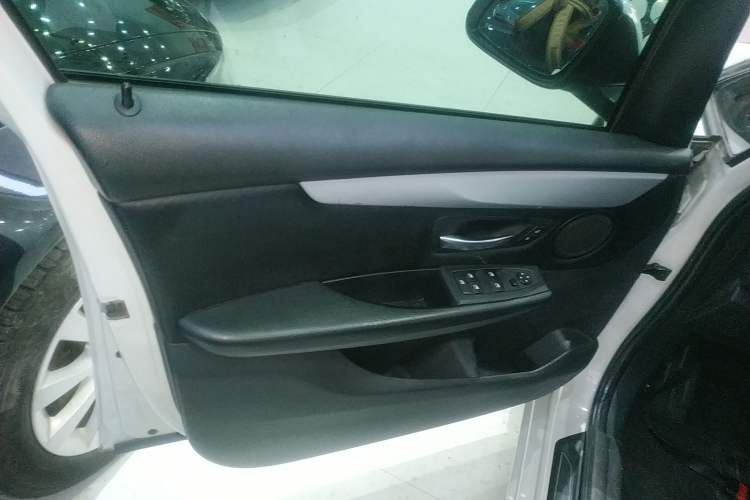 Used BMW 2 Series Active Tourer 2016 218i Leading Model Interior 7