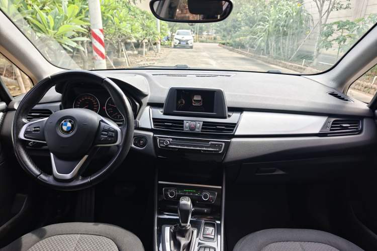 Used BMW 2 Series Active Tourer 2016 218i Fashion Model Interior 7