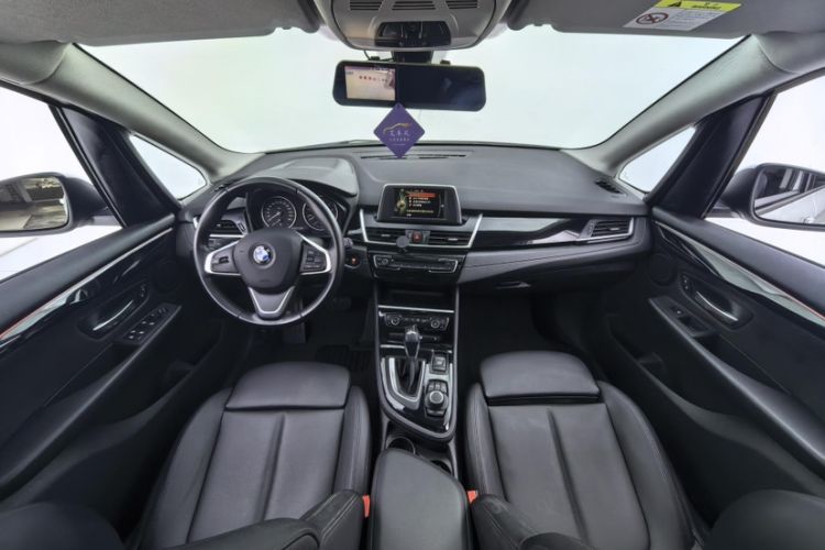 Used BMW 2 Series Active Tourer 2016 218i Sports Design Package Interior 8