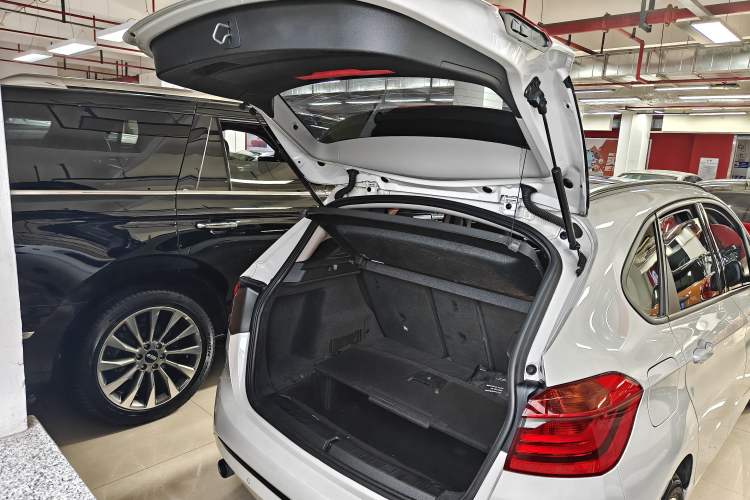 Used BMW 2 Series Active Tourer 2016 218i Sports Design Package Interior 8