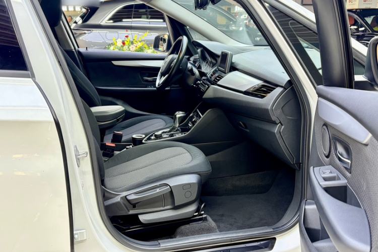 Used BMW 2 Series Active Tourer 2016 218i Leading Model Interior 8