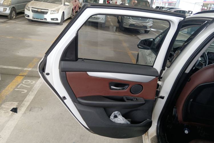 Used BMW 2 Series Active Tourer 2016 218i Fashion Model Interior 8