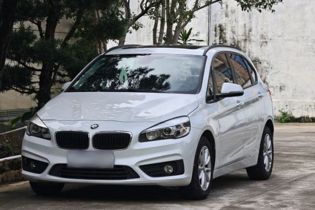 Ojetý BMW 2 Series Active Tourer 2016 218i Fashion Model