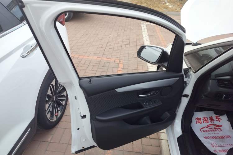 Used BMW 2 Series Active Tourer 2016 218i Fashion Model Left Front Door Interior