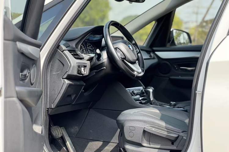 Used BMW 2 Series Active Tourer 2016 218i Fashion Model Left Front Seat