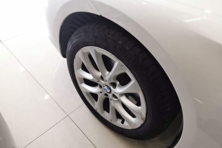 Used BMW 2 Series Active Tourer 2016 220i Luxury Edition Left Front Wheel Hub