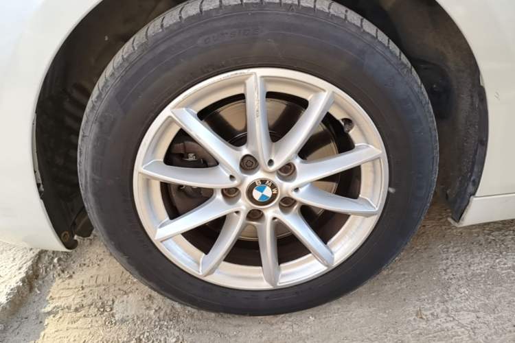 Used BMW 2 Series Active Tourer 2016 218i Fashion Model Left Front Wheel Hub