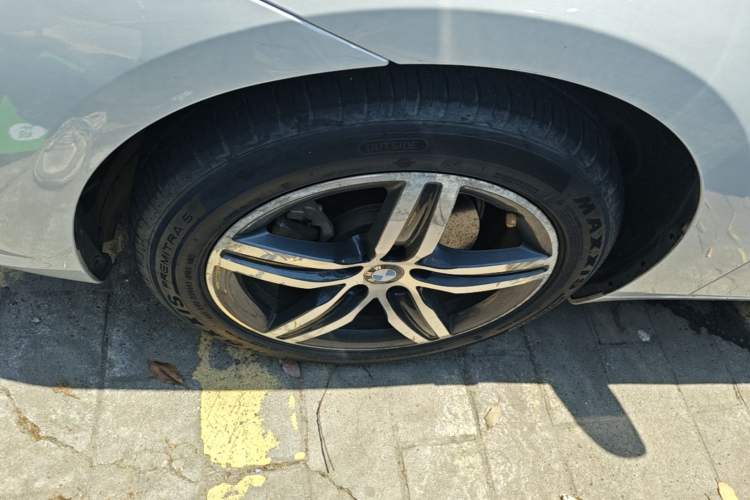 Used BMW 2 Series Active Tourer 2016 218i Sports Design Package Left Front Wheel Hub