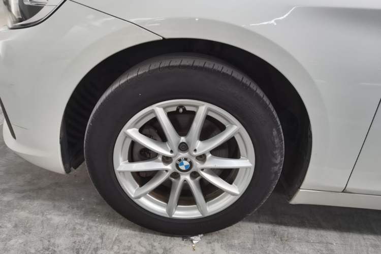 Used BMW 2 Series Active Tourer 2016 218i Fashion Model Left Front Wheel Hub