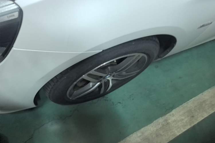 Used BMW 2 Series Active Tourer 2016 218i Sports Design Package Left Front Wheel Hub