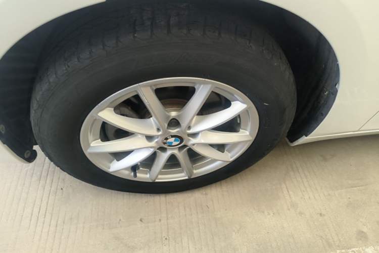 Used BMW 2 Series Active Tourer 2016 218i Fashion Model Left Front Wheel Hub
