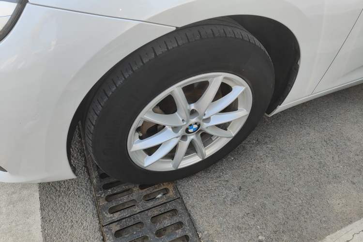 Used BMW 2 Series Active Tourer 2016 218i Fashion Model Left Front Wheel Hub