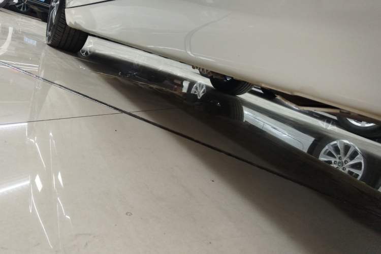 Used BMW 2 Series Active Tourer 2016 218i Sports Design Package Left Side Sill