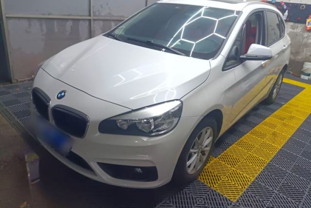 Ojetý BMW 2 Series Active Tourer 2016 218i Fashion Model