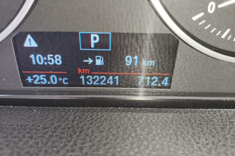 Used BMW 2 Series Active Tourer 2016 218i Fashion Model Odometer Close Up