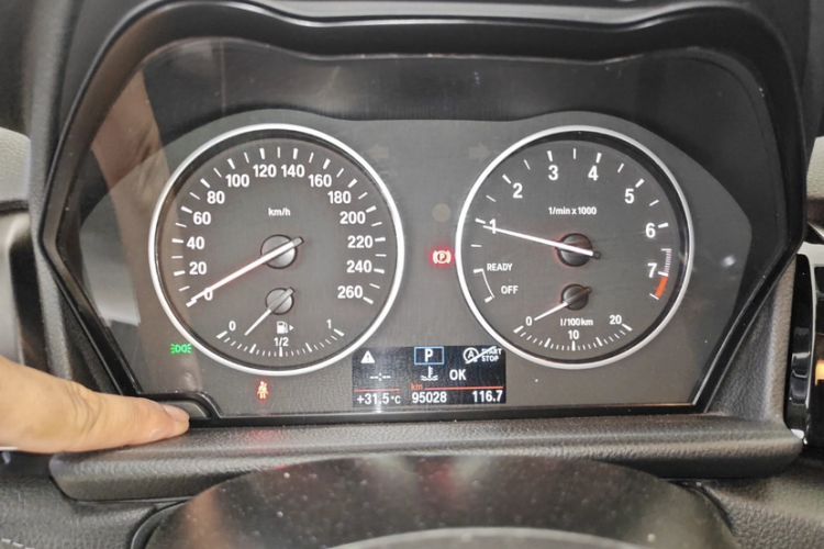 Used BMW 2 Series Active Tourer 2016 218i Sports Design Package Odometer Close Up