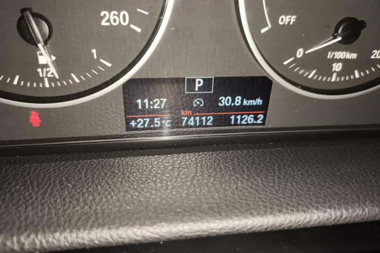Used BMW 2 Series Active Tourer 2016 218i Leading Model Odometer Close Up