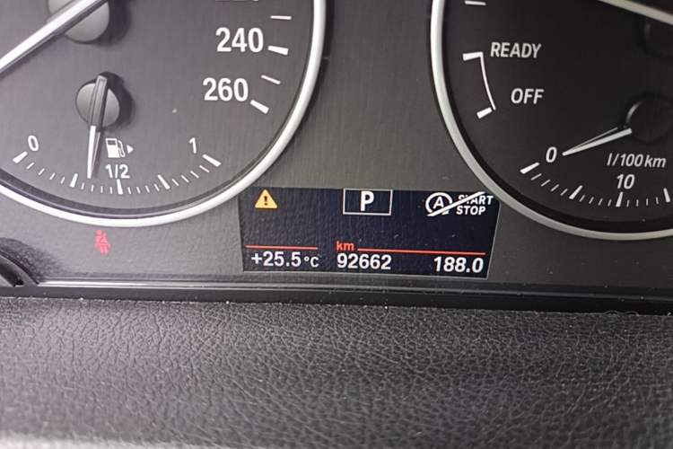 Used BMW 2 Series Active Tourer 2016 218i Fashion Model Odometer Close Up