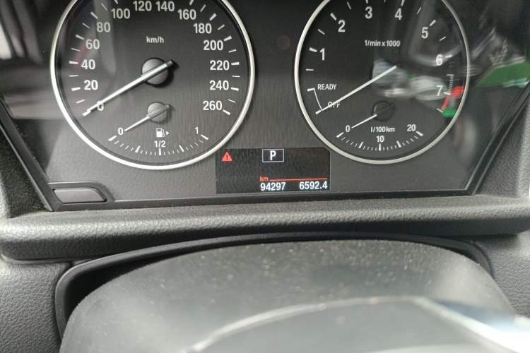 Used BMW 2 Series Active Tourer 2016 218i Leading Model Odometer Close Up