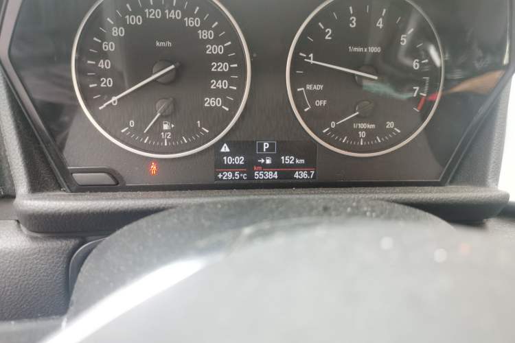 Used BMW 2 Series Active Tourer 2016 218i Fashion Model Odometer Close Up
