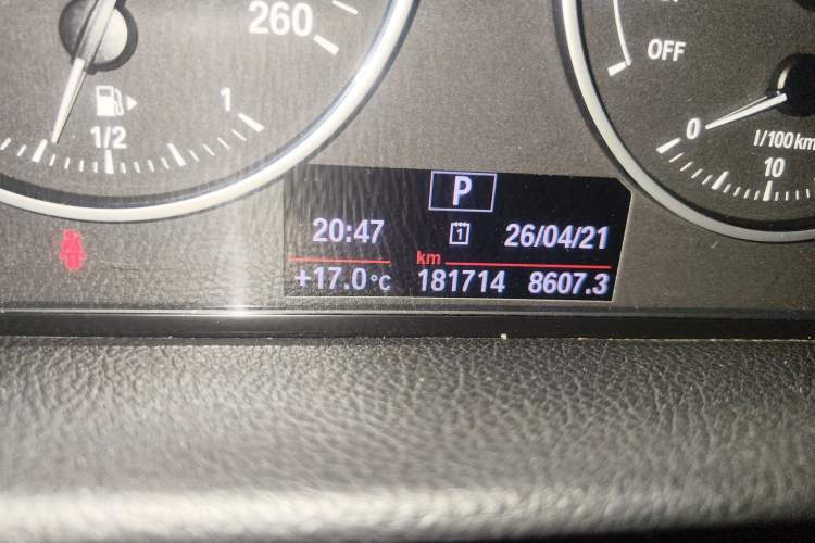 Used BMW 2 Series Active Tourer 2016 218i Fashion Model Odometer Close Up