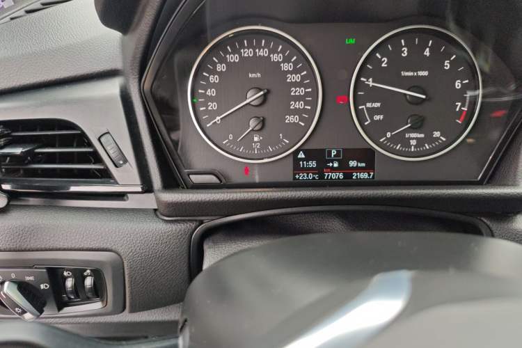 Used BMW 2 Series Active Tourer 2016 218i Fashion Model Odometer Close Up
