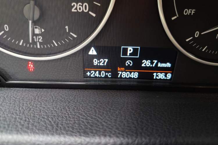 Used BMW 2 Series Active Tourer 2016 218i Fashion Model Odometer Close Up