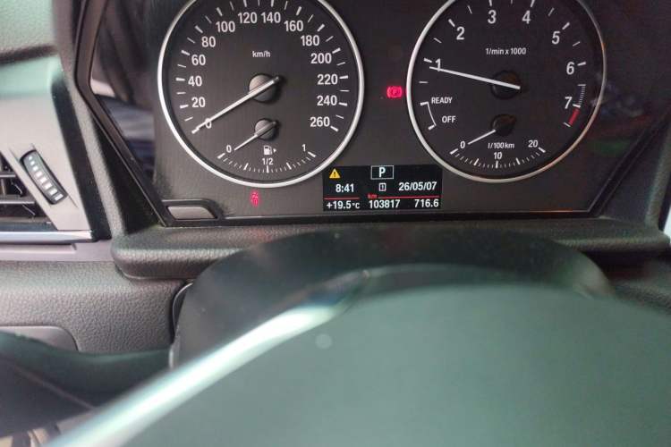 Used BMW 2 Series Active Tourer 2016 218i Fashion Model Odometer Close Up