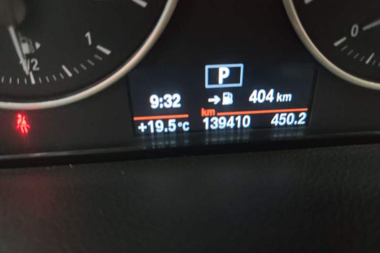 Used BMW 2 Series Active Tourer 2016 220i Luxury Edition Odometer Close Up