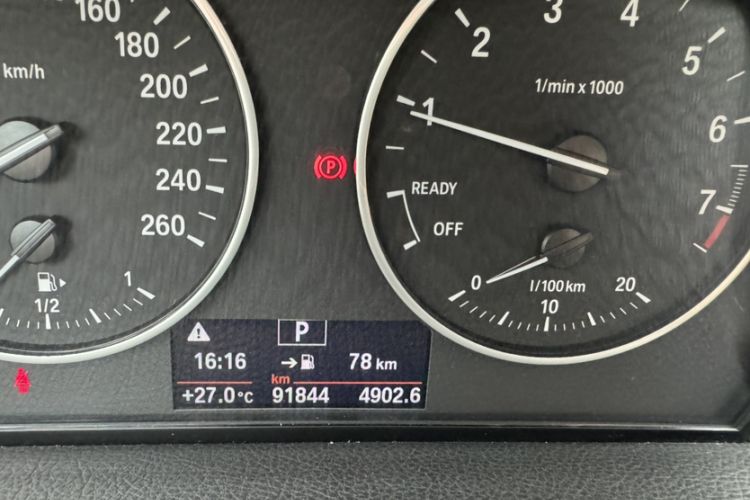 Used BMW 2 Series Active Tourer 2016 218i Leading Model Odometer Close Up