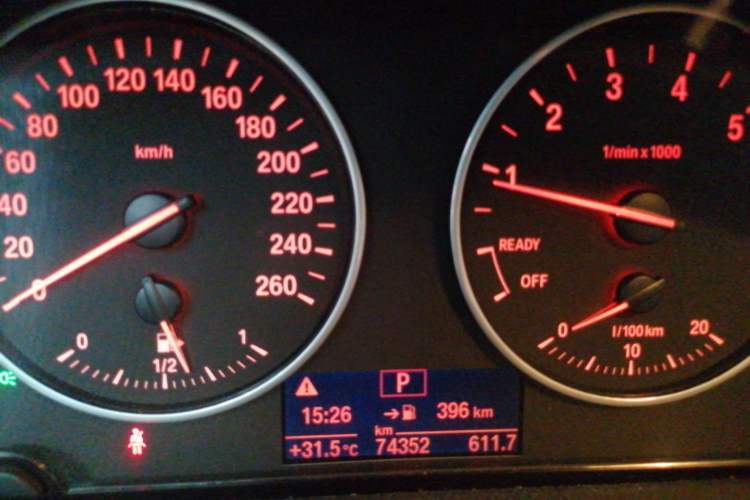 Used BMW 2 Series Active Tourer 2016 218i Leading Model Odometer Close Up