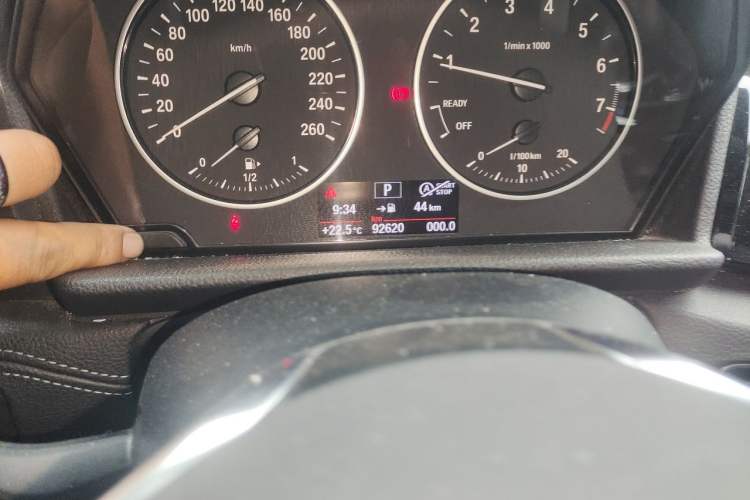 Used BMW 2 Series Active Tourer 2016 218i Sports Design Package Odometer Close Up