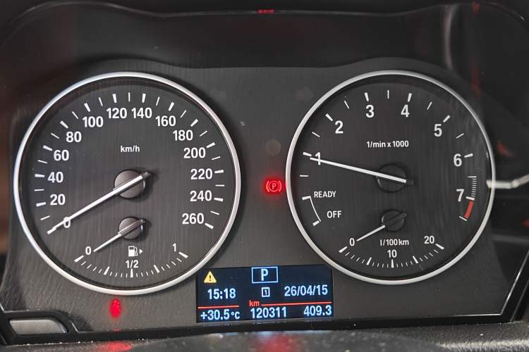 Used BMW 2 Series Active Tourer 2016 218i Sports Design Package Odometer Close Up