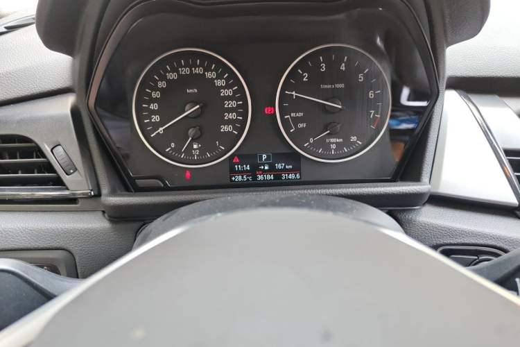 Used BMW 2 Series Active Tourer 2016 218i Fashion Model Odometer Close Up