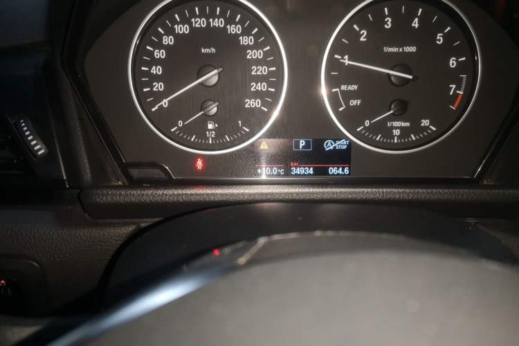 Used BMW 2 Series Active Tourer 2016 218i Leading Model Odometer Close Up