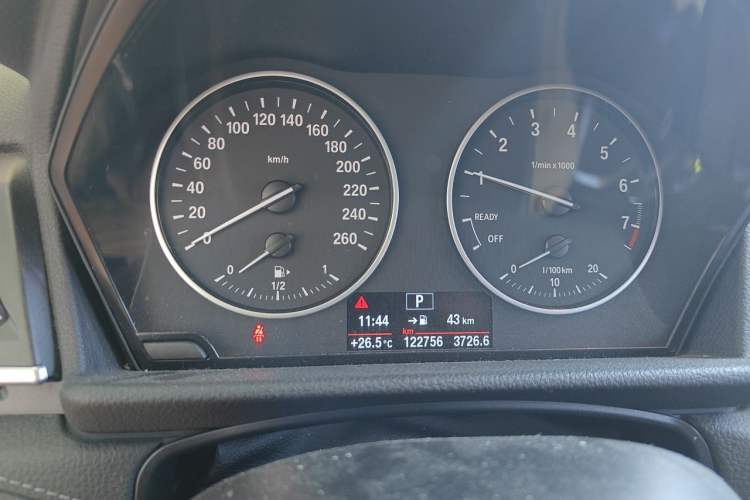 Used BMW 2 Series Active Tourer 2016 218i Sports Design Package Odometer Close Up