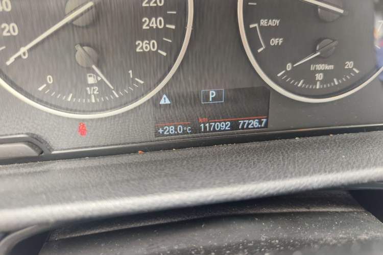 Used BMW 2 Series Active Tourer 2016 218i Leading Model Odometer Close Up