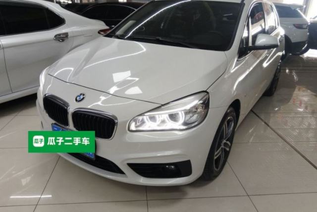 Ojetý BMW 2 Series Active Tourer 2016 218i Sports Design Package