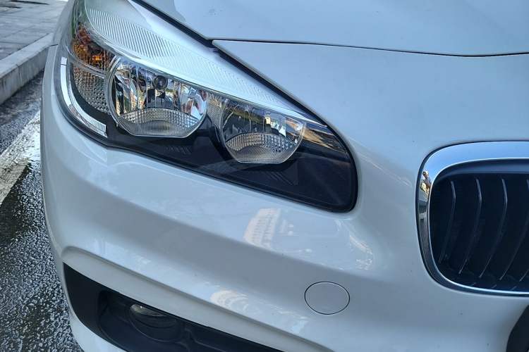 Used BMW 2 Series Active Tourer 2016 218i Fashion Model Right Front Headlight