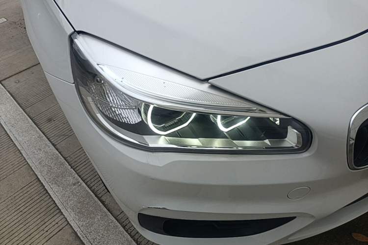 Used BMW 2 Series Active Tourer 2016 218i Leading Model Right Front Headlight