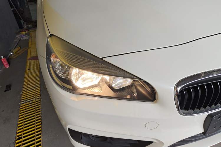 Used BMW 2 Series Active Tourer 2016 218i Fashion Model Right Front Headlight