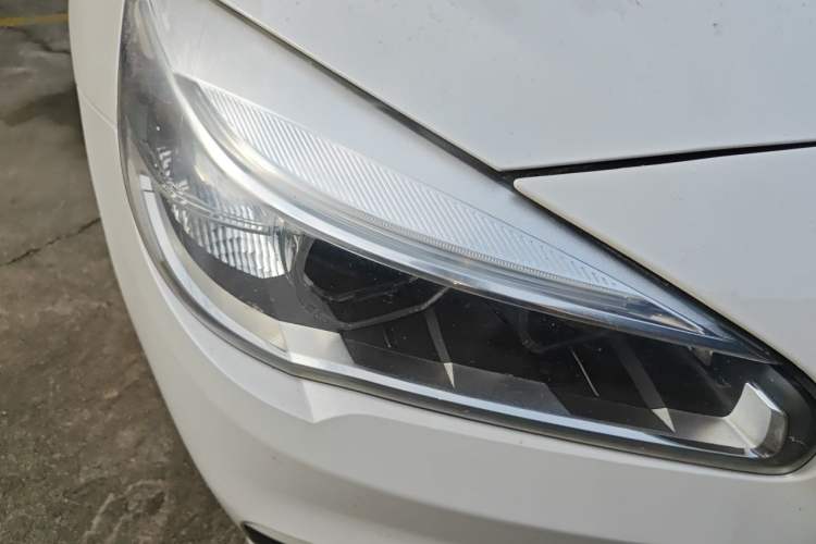 Used BMW 2 Series Active Tourer 2016 218i Leading Model Right Front Headlight