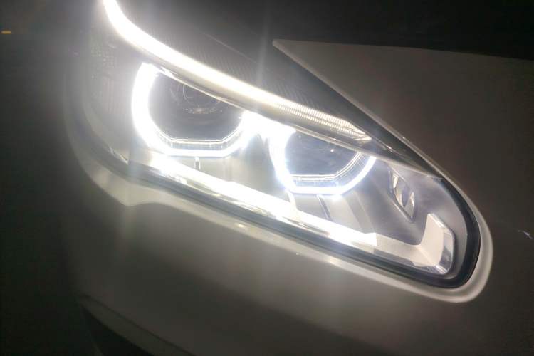 Used BMW 2 Series Active Tourer 2016 218i Sports Design Package Right Front Headlight
