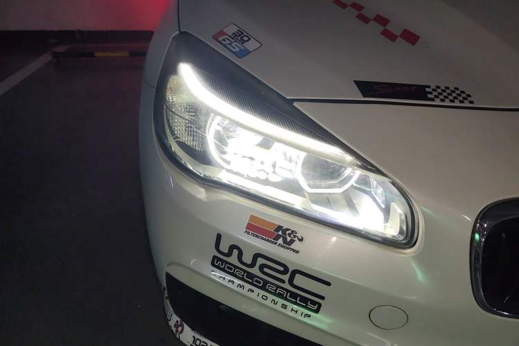 Used BMW 2 Series Active Tourer 2016 218i Leading Model Right Front Headlight